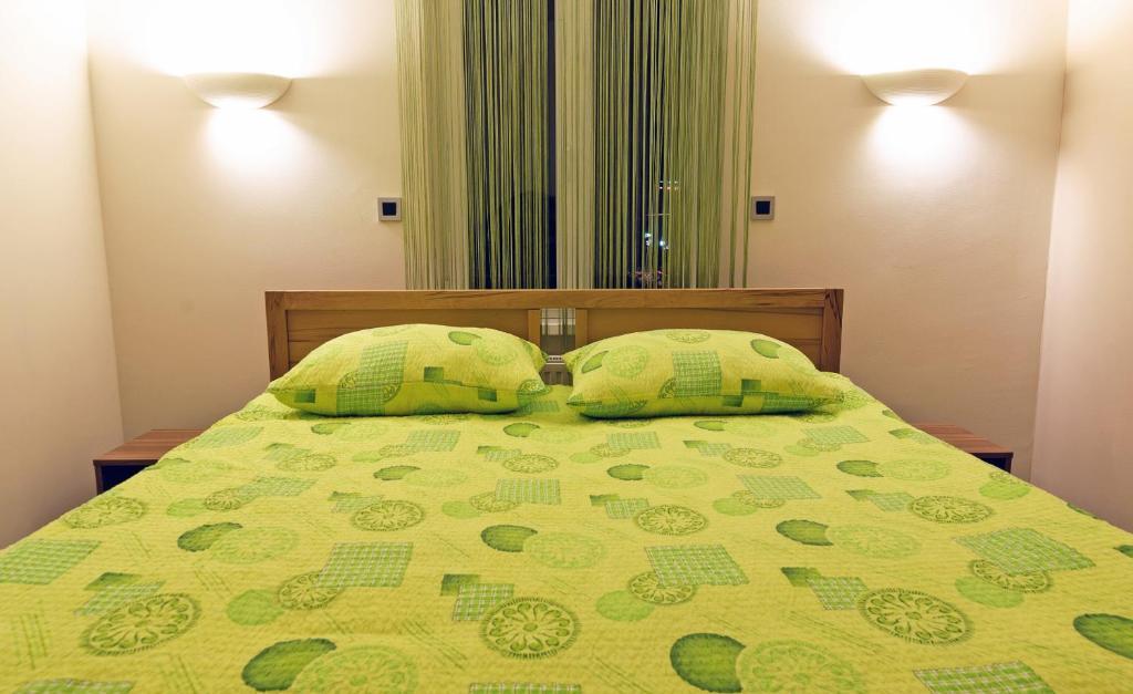 Hostel Plus Caffe Petrovče 객실 사진